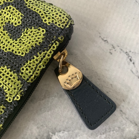 Elaine Turner Sequin Wristlet - Picture 2 of 3